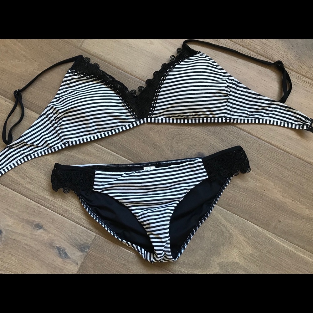 Swim top and bottom